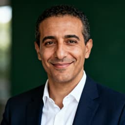 Portrait de Karim, conseiller en vente à terme